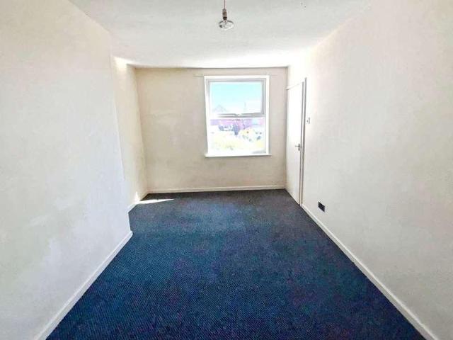 Flat for sale in Hull, City Of Kingston Upon Hull