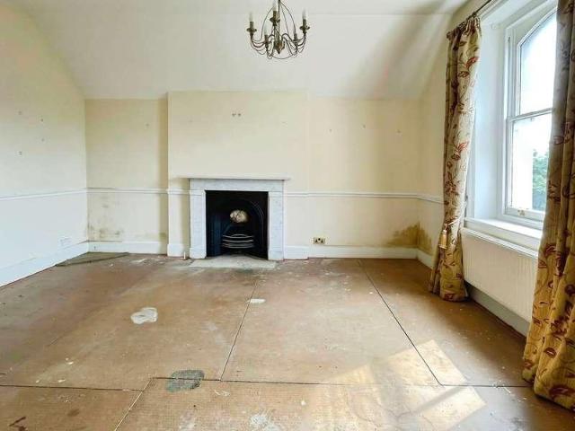 Flat for sale in Cowlease, Ventnor