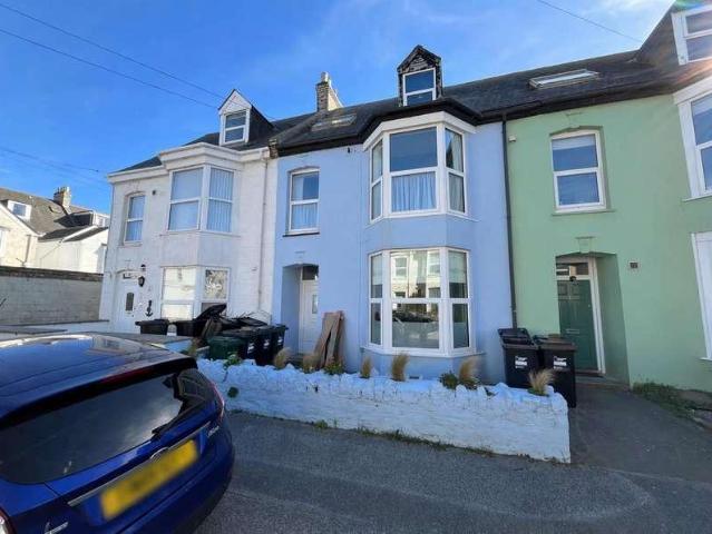 Flat for sale in Newquay, Cornwall