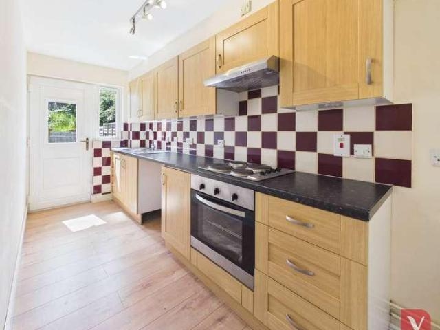 Flat for sale in Lewsey Farm, Luton