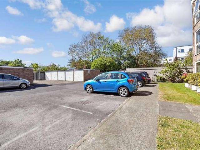 Flat for sale in Greater London