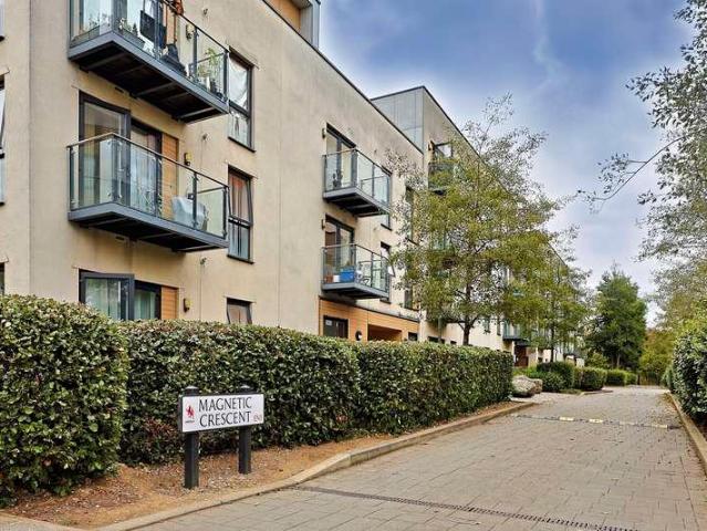 Flat for sale in Greater London