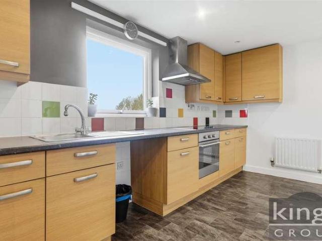 Flat for sale in Tottenham Hale, Greater London