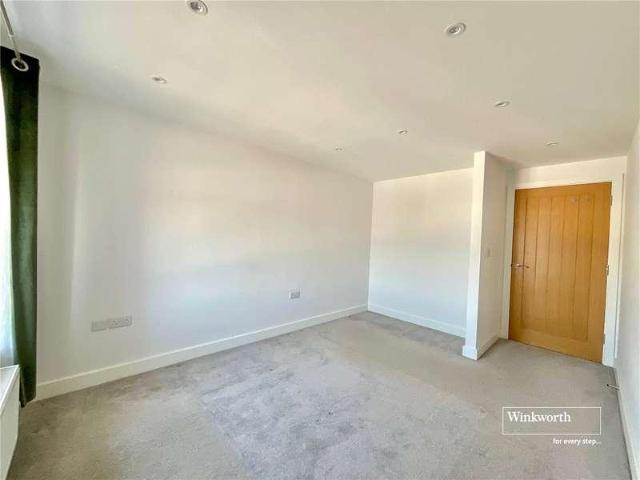 Flat for sale in Highcliffe