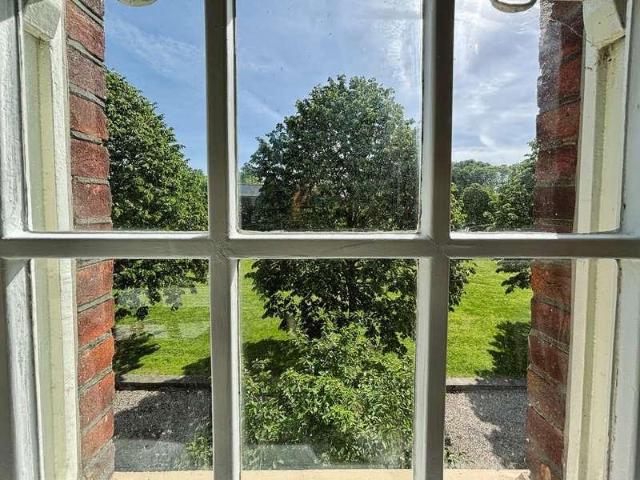 Flat for sale in Evershot, Oxfordshire
