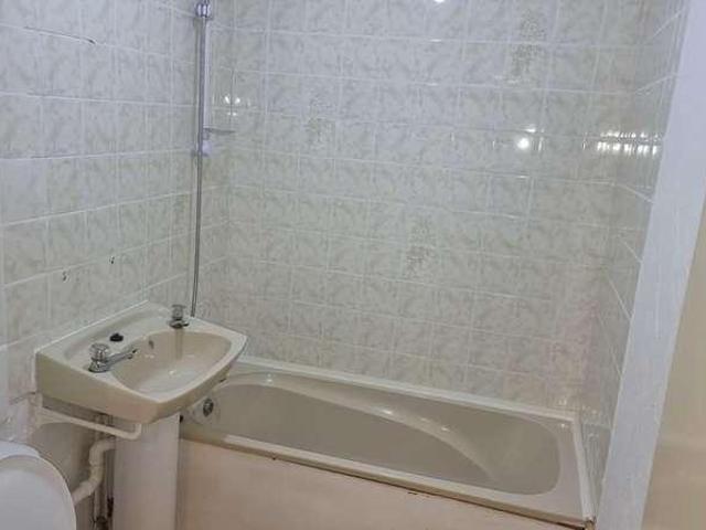 Flat for sale in Kingshurst, Solihull