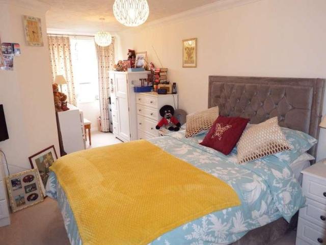 Flat for sale in Old Town, Shephall