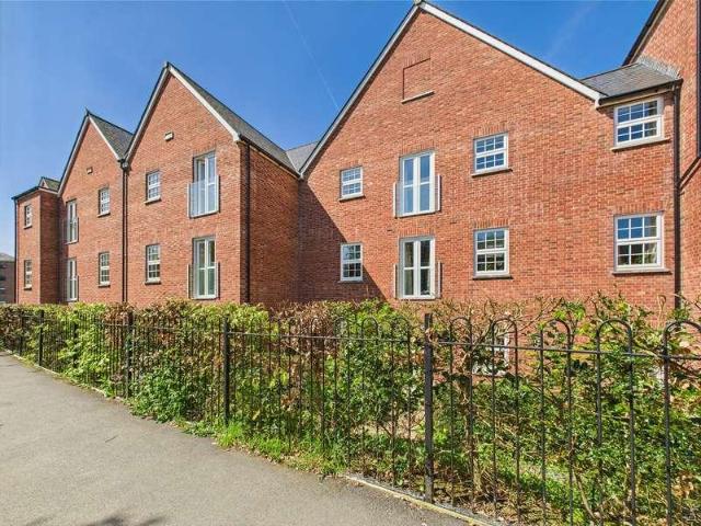 Flat for sale in Budlake, Devon