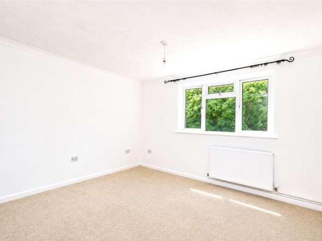 Flat for sale in Priest Down, Hampshire