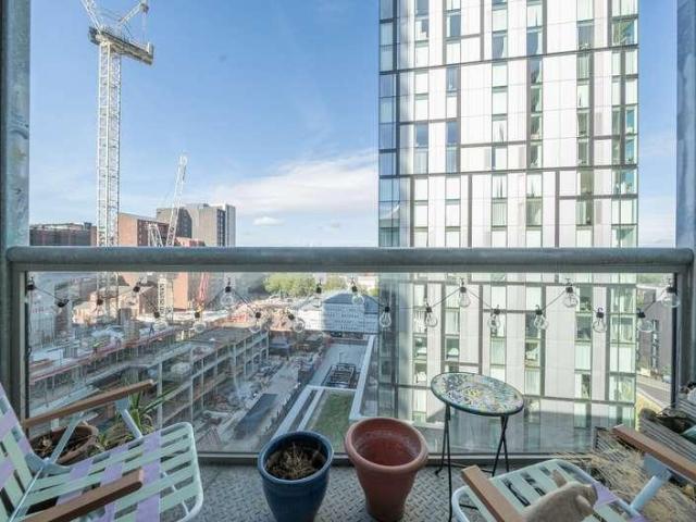 Flat for sale in City Centre, Salford