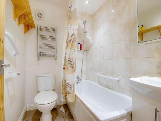 Flat for sale in Greater London