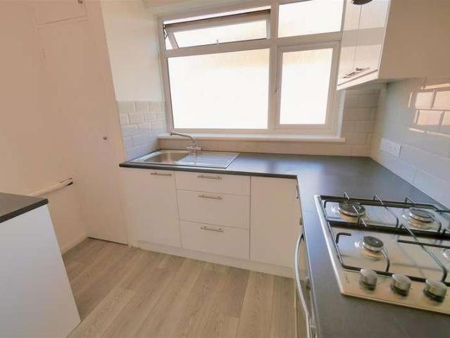 Flat for sale in West Worthing, Worthing