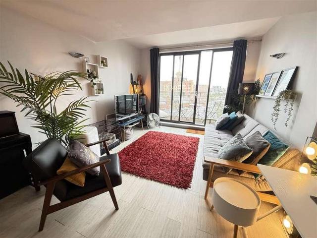 Flat for sale in City Centre, Georgia