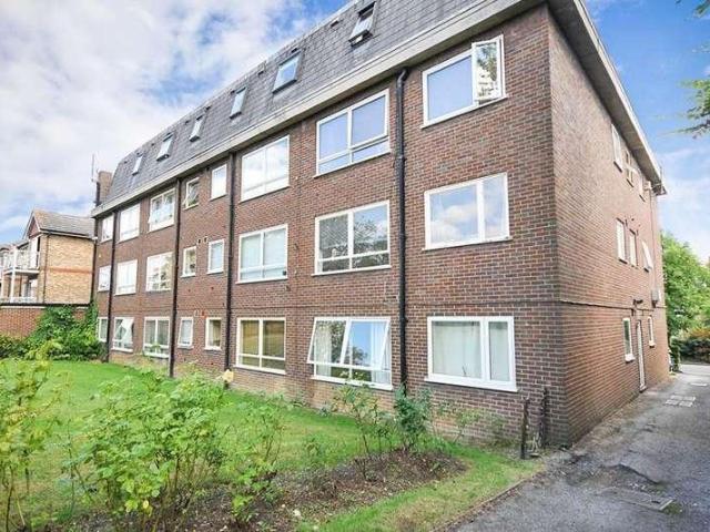 Flat for sale in Shortlands, Greater London