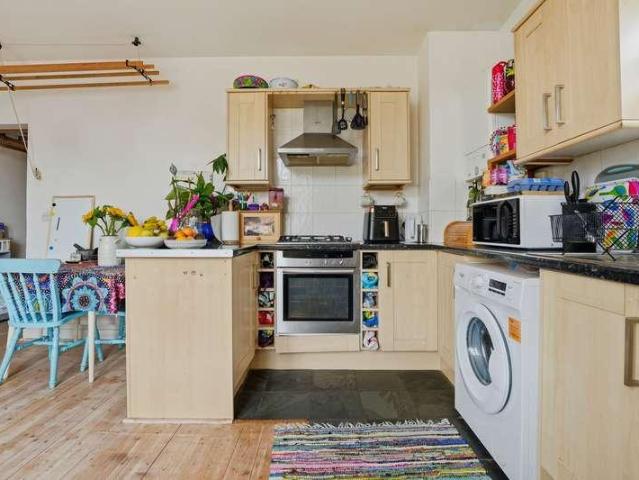 Flat for sale in Stokes Croft, Feckenham