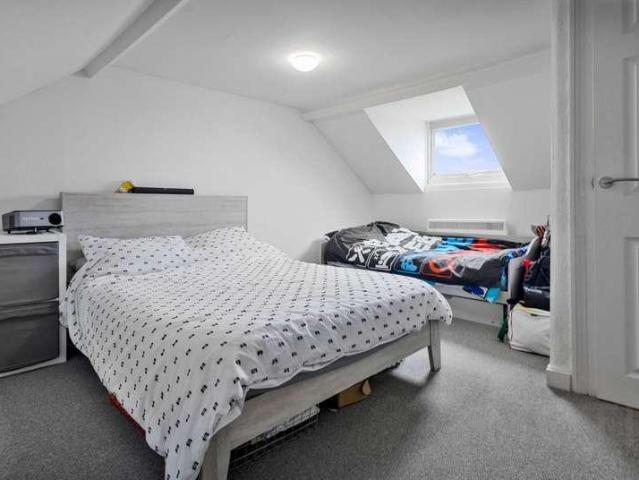 Flat for sale in Folkestone
