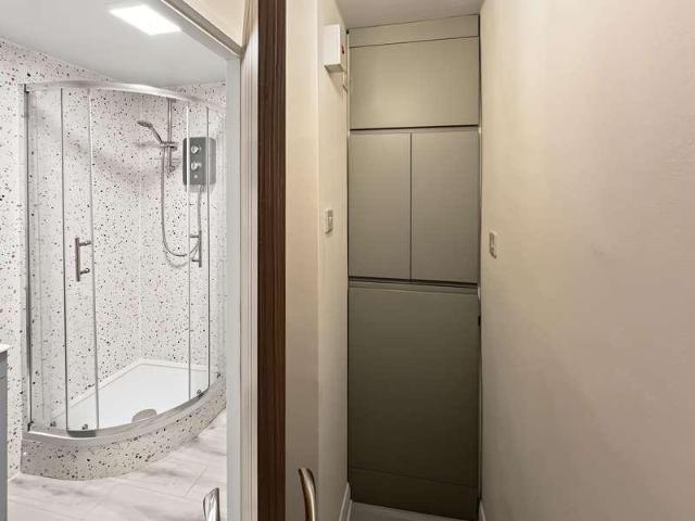 Flat for sale in Simister, Bury