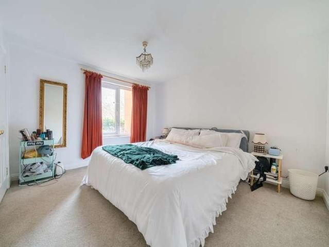Flat for sale in Redcliffe, Feckenham