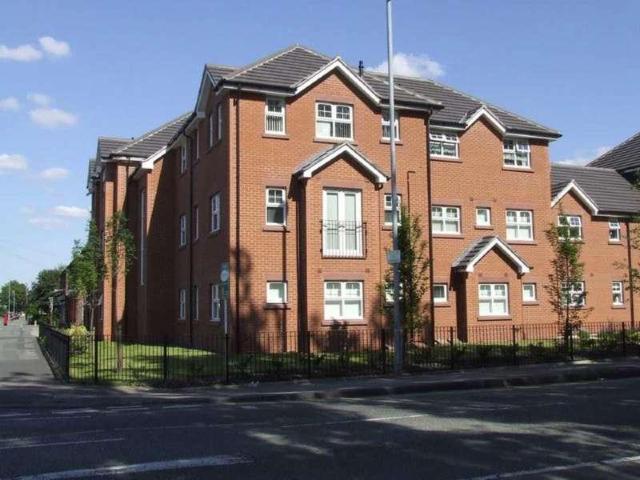 Flat for sale in Westy, Warrington