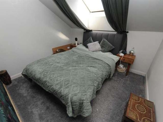 Flat for sale in Eccleshill, West Yorkshire