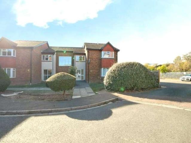 Flat for sale in London Borough of Hillingdon, Greater London