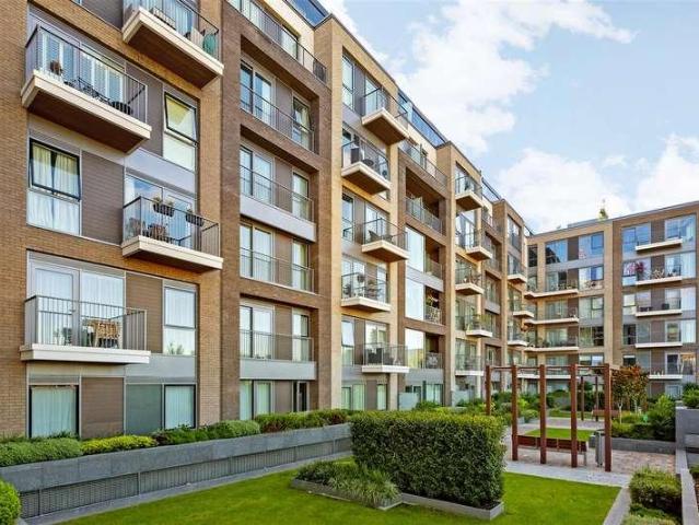Flat for sale in Greater London
