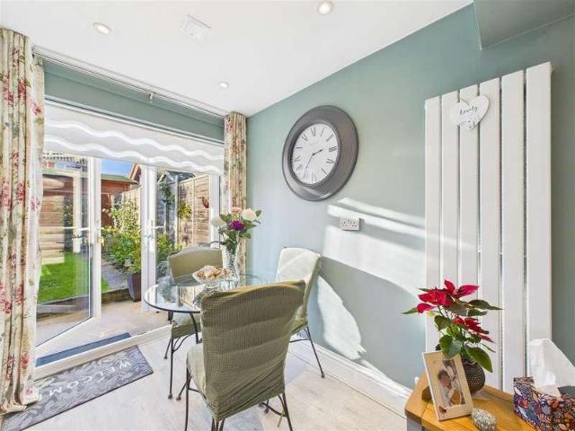 Flat for sale in Littlecote, West Sussex