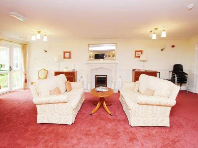 Flat for sale in Brackley, Northamptonshire