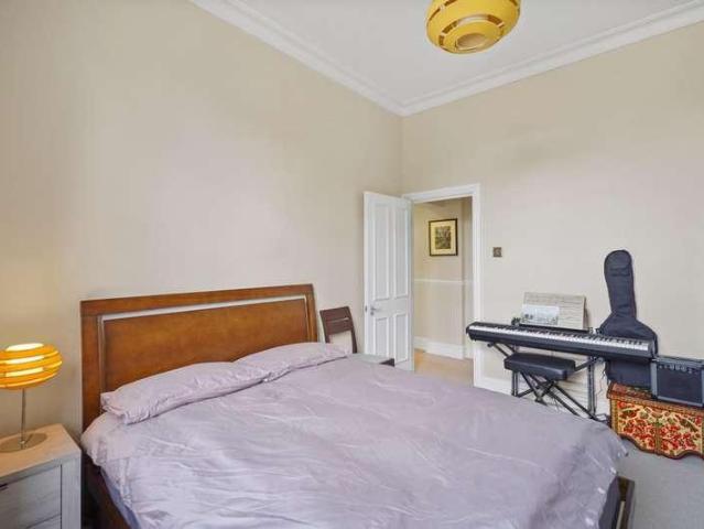 Flat for sale in Crystal Palace, Greater London