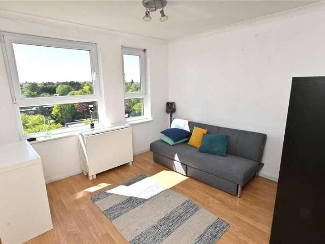 Flat for sale in Wake Green, West Midlands