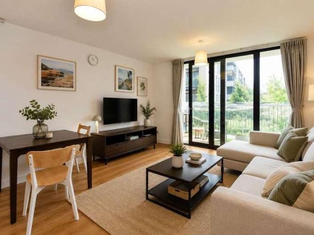 Flat for sale in Rotherhithe, Greater London