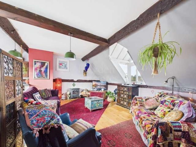 Flat for sale in Rushock, Worcestershire