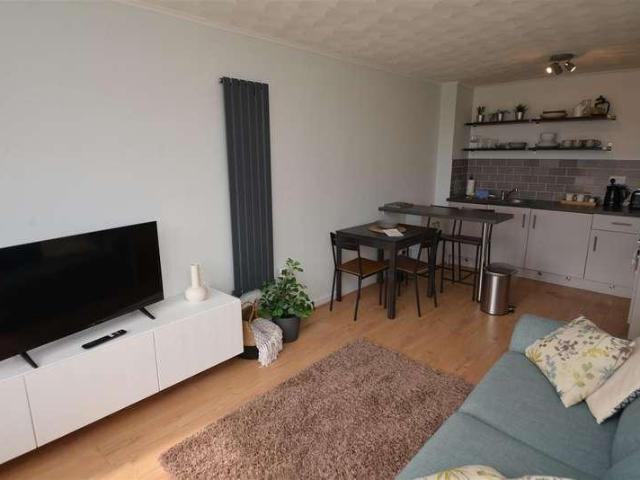 Flat for sale in Penally