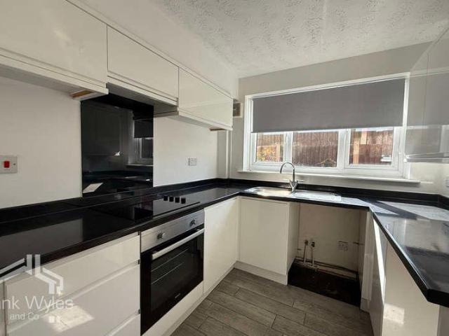 Flat for sale in St Annes, Lytham