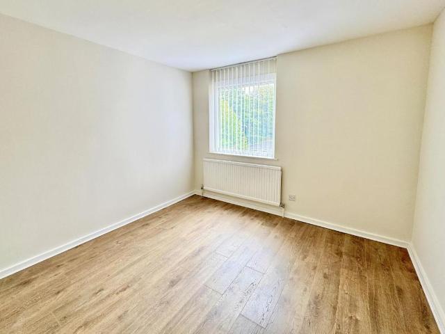 Flat for sale in Bournemouth