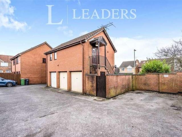 Flat for sale in Hedge End, Helford