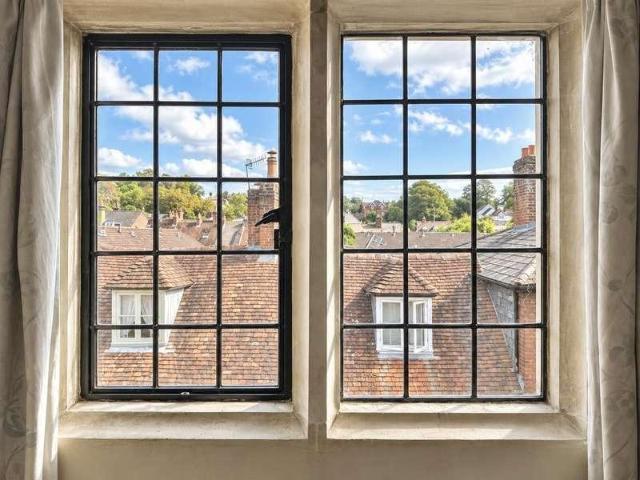Flat for sale in Salisbury, Wiltshire