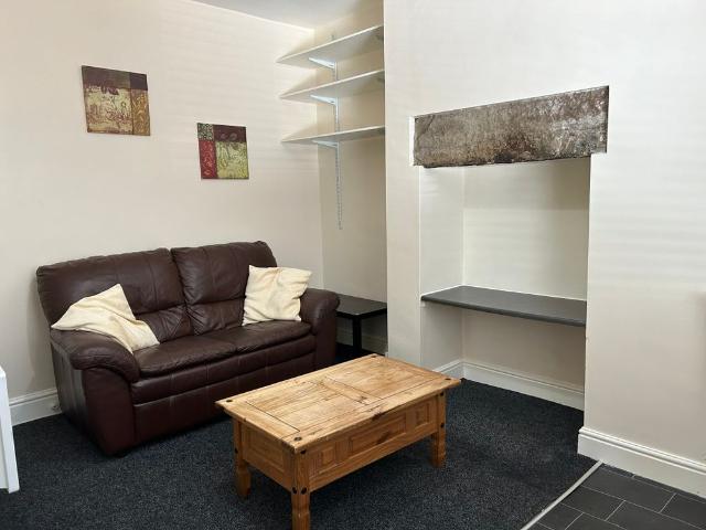 Apartment for rent in Holbeck, West Yorkshire