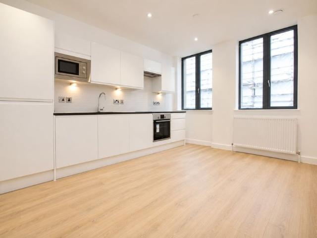 House for rent in Newtown, Reading