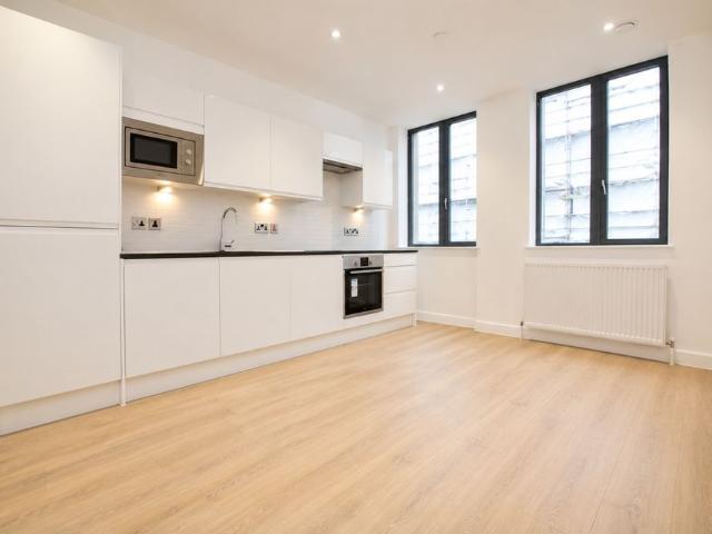 House for rent in Newtown, Reading