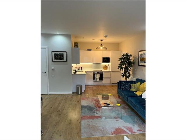 Apartment for rent in Kennington, Greater London