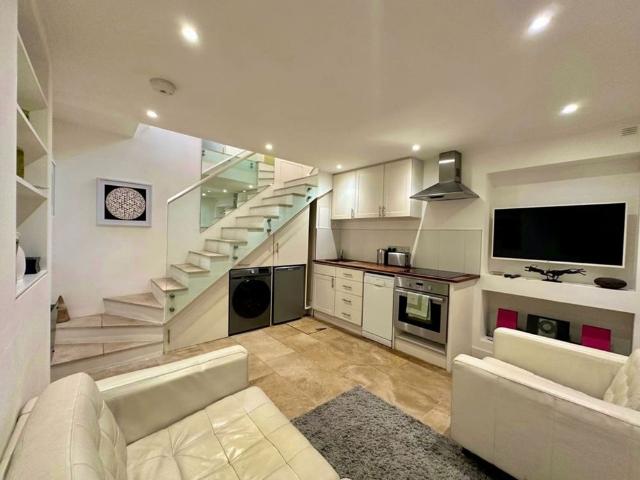 Apartment for rent in Parson's Green, Greater London