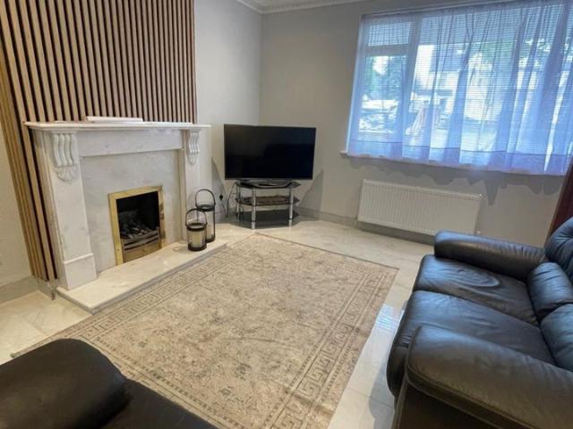 Apartment for rent in Lane, Greater London