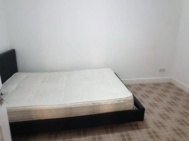 Apartment for rent in Gants Hill, Greater London