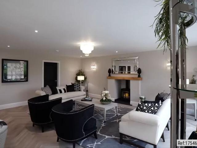 Apartment for rent in The Boltons, Greater London