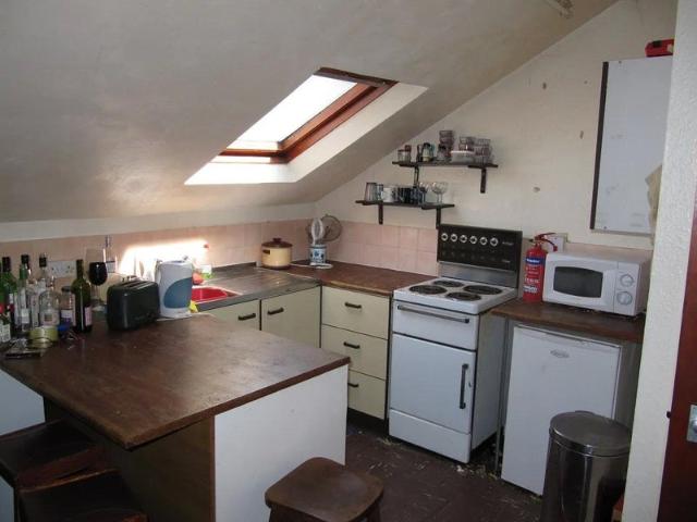 Apartment for rent in Hyde Park, West Yorkshire
