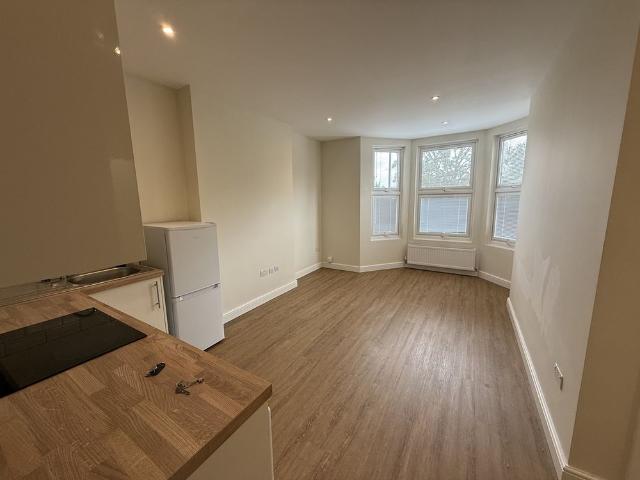 Apartment for rent in London Borough of Croydon, Greater London