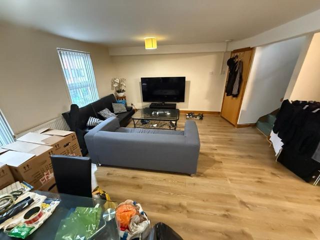 Apartment for rent in Newtown, Reading
