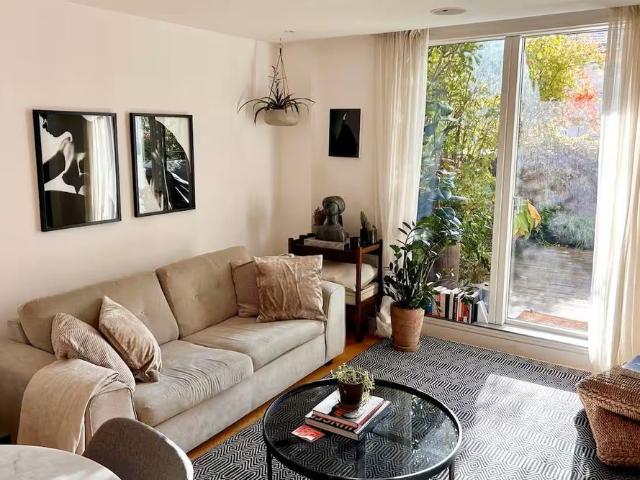 Apartment for rent in Westminster, Victoria