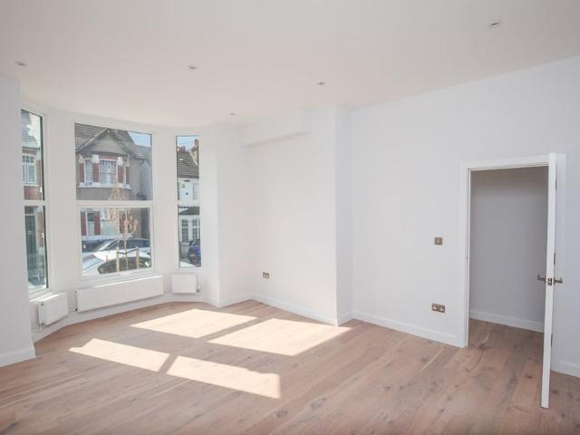 Apartment for rent in London Borough of Croydon, Thornton Heath
